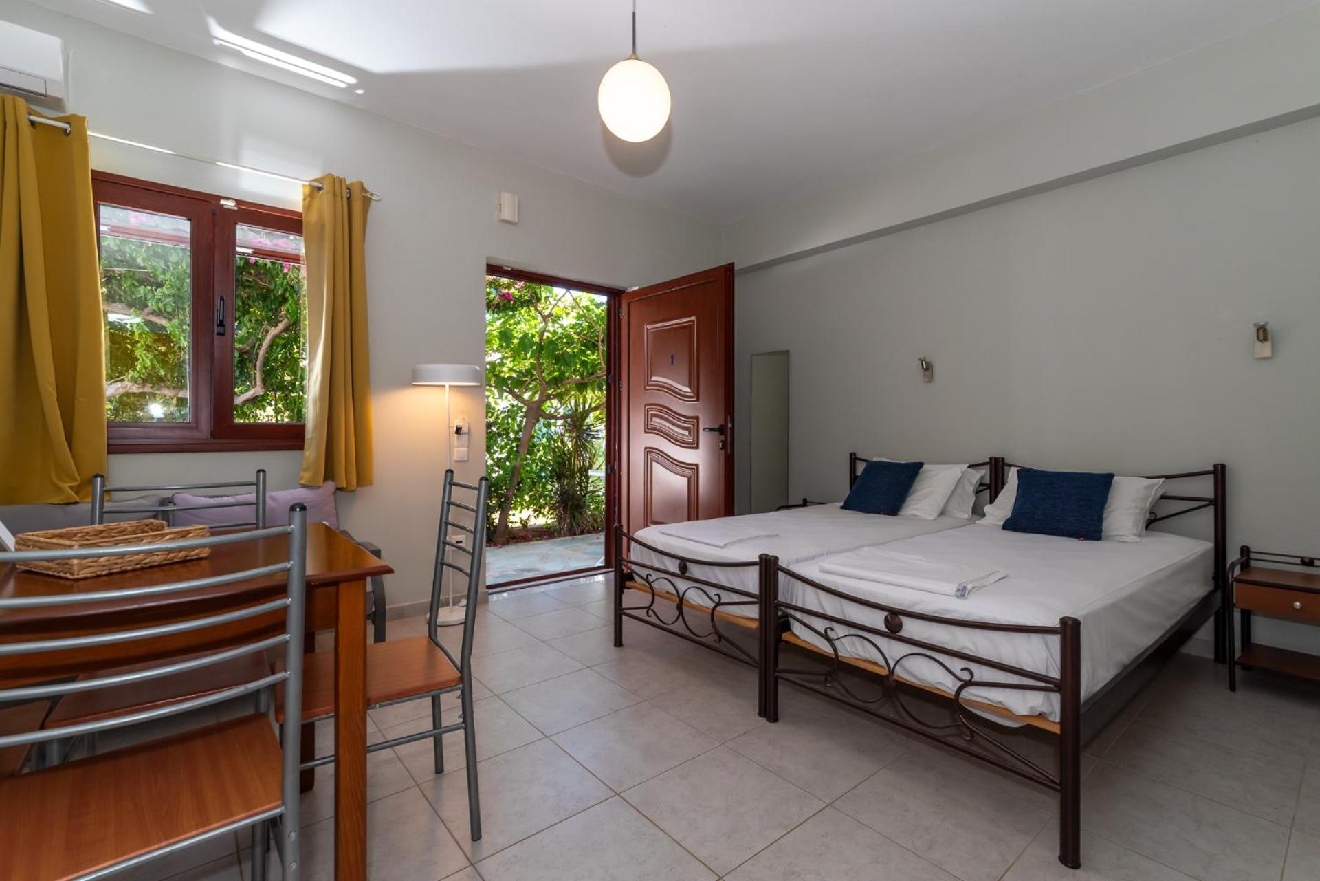 Stratos By Mroom Apartments Makrýgialos 外观 照片