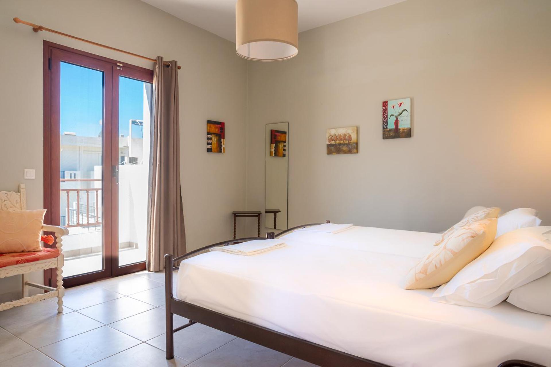 Stratos By Mroom Apartments Makrýgialos 外观 照片